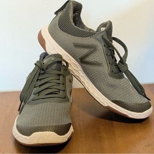 New Balance Freshfoam 818 Athletic Shoes Mens 11.5 4E Extra Wide OD Green